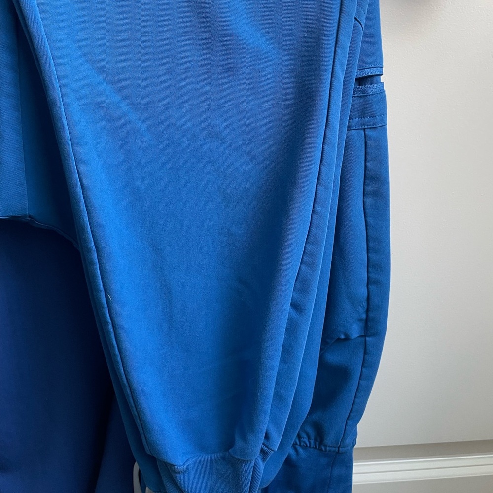 Figs Rafela scrub top and bottom - Picture 5 of 8